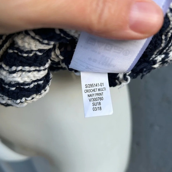 Gap Crochet Sweater Vest Tank Top, Medium - Picture 8 of 12